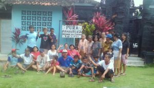 bersihkan pura garuman