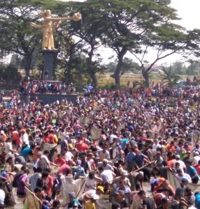 monumen kedamaian perempuan jawa