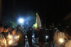 peraraan patung bunda maria