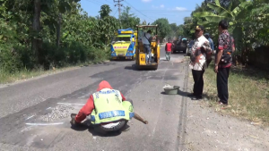 perbaikan jalan jelang lebaran