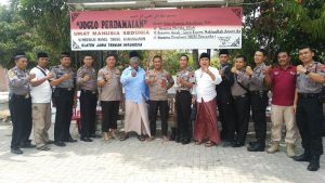 polda kunjungi ponpes mbah lim