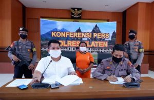 penjual sate curi perhiasan
