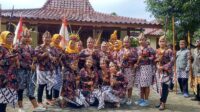 kirab gunungan sadranan dan pusaka desa ngering 1