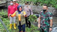 kodim klaten gotong royong bersihkan sungai