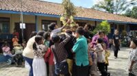 gunungan hasil bumi laudato si sdk mlese 1
