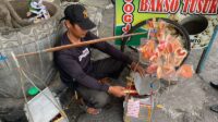 jejen penjual gulali jadul di pasar beringharjo
