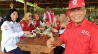 pengurus pmi klaten ke warung sate kambing muda lembah boko 1