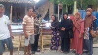 PKK RW 13 Tegalmulyo Gergunung Kirim Air Bersih Ke Bayat