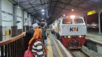 KA di stasiun klaten