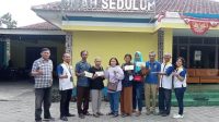 bantuan pendidikan CU Kridha Rahardja TP Wedi 3