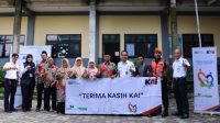 KAI Daop 6 Salurkan Bantuan Sosial-Lingkungan