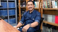 Prof Dr Singgih Tri Sulistiyono MHum