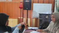 Pelaksana Pengadaan Tanah Kabupaten Klaten Serahkan Sertipikat Hasil Splitzing Pengadaan Tanah Jalan Tol Solo–Yogyakarta–Kulon Progo I Di Desa Prawatan