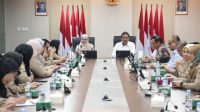 Terima Kunjungan Pengarah Tanah