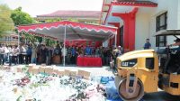 Ribuan Botol Miras dan Ratusan Knalpot Brong di klaten Dimusnahkan,