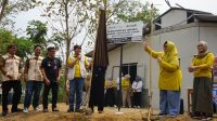 Rumah Produksi Grikarsa di Desa Petung,